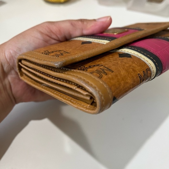 MCM COGNAC VISETOS LONG TRIFOLD WALLET - Picture 9 of 16